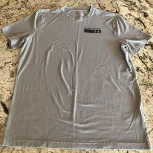 Gray Under Armour T-shirt